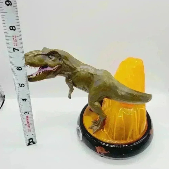 Jurassic World Nightlight KINGDOM T REX Lighted Lava Dinosaur LAMP 8” X 6.5” - Picture 14 of 14